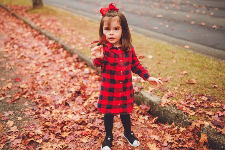 Fotografa Familia Curitiba - Ensaio externo Outono Canaleta bosque 