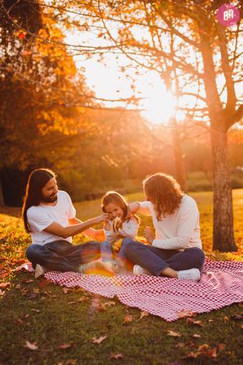 Fotografa Familia Curitiba - Ensaio externo Outono Canaleta bosque 