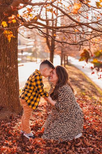 Fotografa Familia Curitiba - Ensaio externo Outono Canaleta bosque 