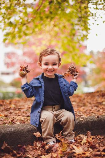 Fotografa Familia Curitiba - Ensaio externo Outono Canaleta bosque 
