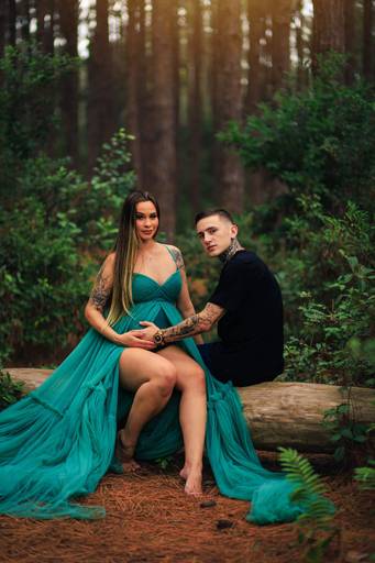 Ensaio Fotográfico de Gestante em Florianópolis no Bosque do Moçambique  Vestido Veder