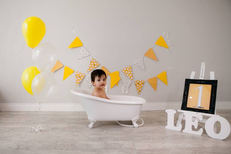 clean up, banho, smash the cake de menino, mickey, bolo cupcake do mickey, cake smash, smash the cake em estúdio, estúdio em alphaville, barueri, santana de parnaiba, são paulo