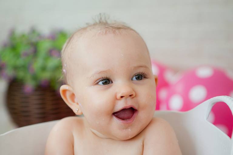 banho, clean up, smash the cake de menina, decoração smash the cake minnie, bolo rosa, cake smash, smash the cake em casa, parque continental, parque dos principes, osasco, zona oeste, são paulo