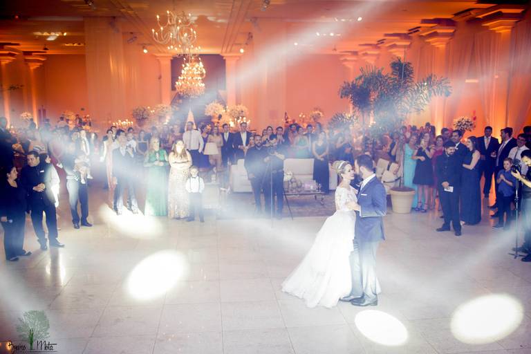 Primeira dança dos noivos