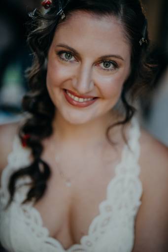 Maquilhagem de noiva, casamento campestre, penteado de noiva com flores, monverde wine experience, fotografias João Almeida