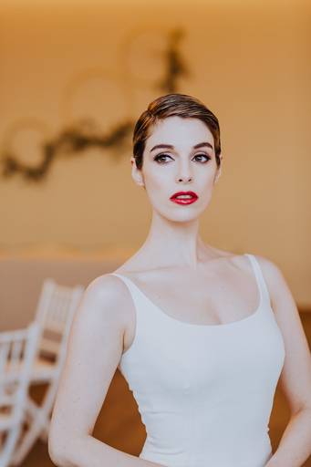 Maquilhagem de noiva, retrato de noiva, noiva arrojada, noiva com cabelo curto