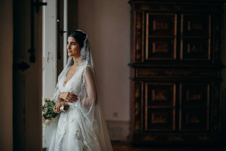 Maquilhagem de noiva, retrato de noiva, preparação da noiva, vestido de noiva