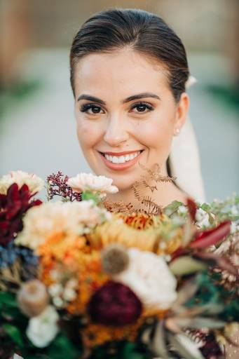Maquilhagem de noiva, preparação da noiva, vestido de noiva, bouquet de noiva