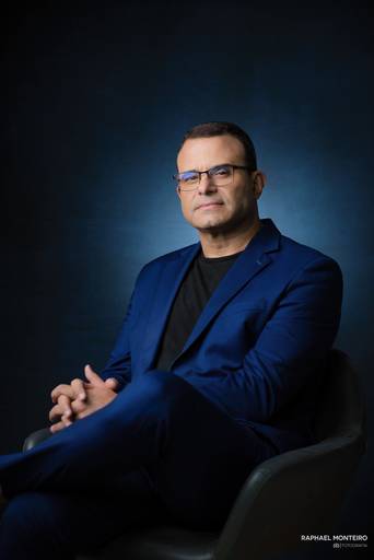 retrato profissional médico, retrato profissional cirurgião plástico, clinica médica , retrato masculino