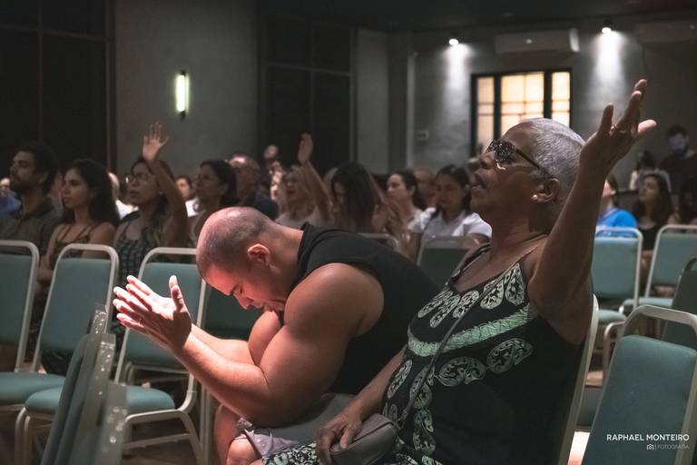 Igreja Plena Icaraí, reunião de oração