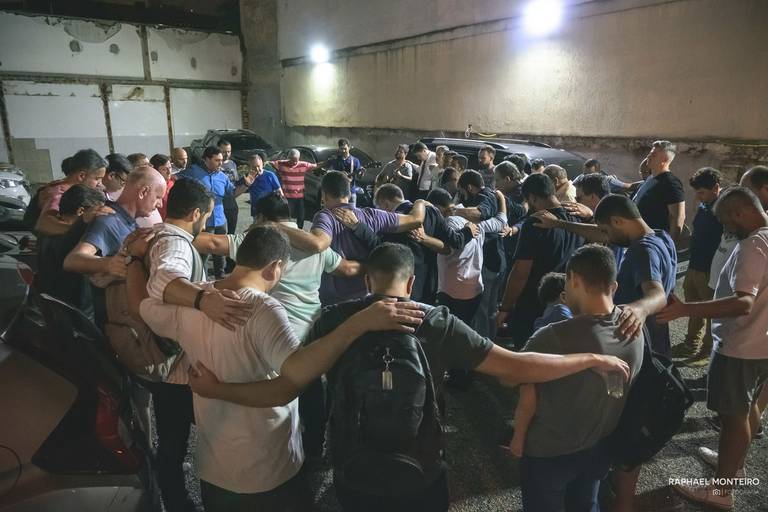 Igreja Plena Icaraí, reunião de oração
