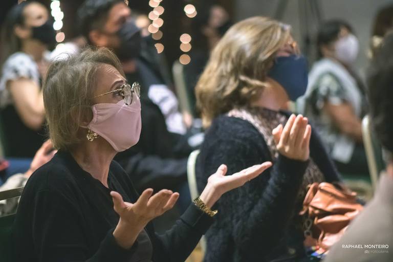 Igreja Plena Icaraí, adoração