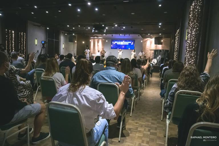 Igreja Plena Icaraí, adoração