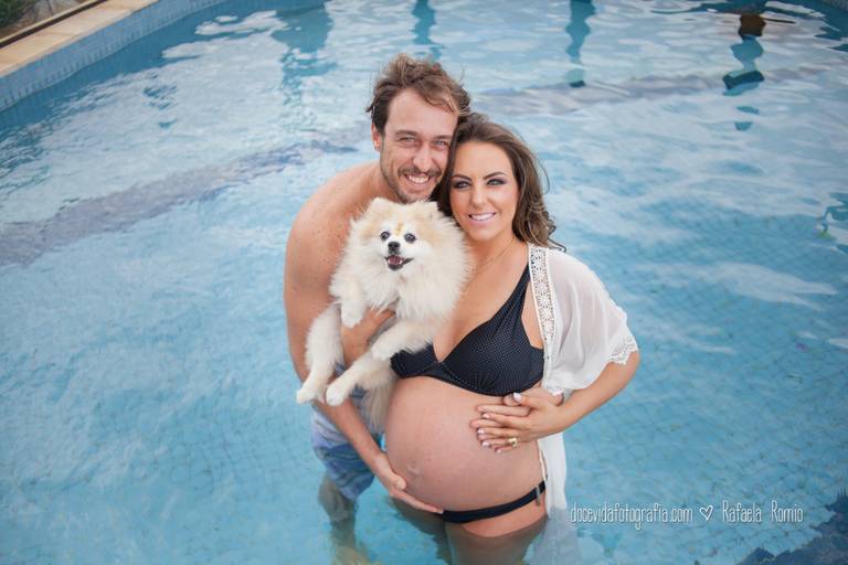 FOTO BOOK GESTANTE FAMÍLIA NA PISCINA CAXIAS DO SUL-RS