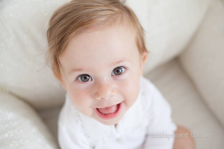 FOTO BOOK INFANTIL MENINA SORRINDO  CAXIAS DO SUL-RS