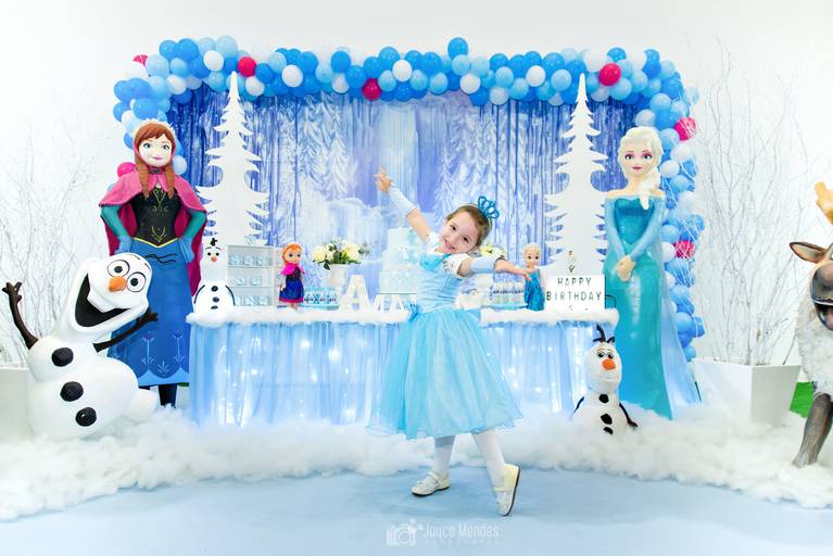 Aniversário infantil com o tema Frozen