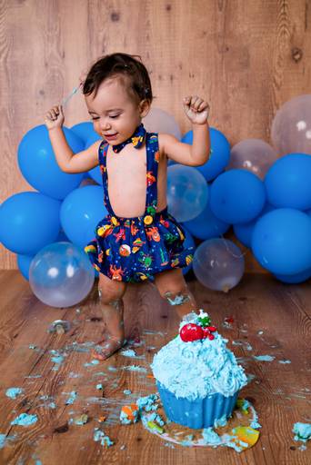 smash the cake de menino