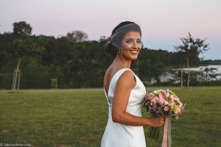 retratos e detalhes de noivas