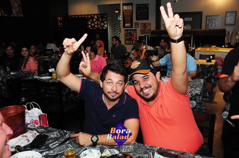 Noite de música boa e gente animada no Boteco Tukas/Sertãozinho