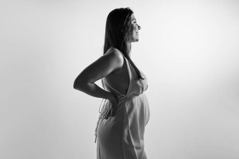 foto de gestante preta e branca