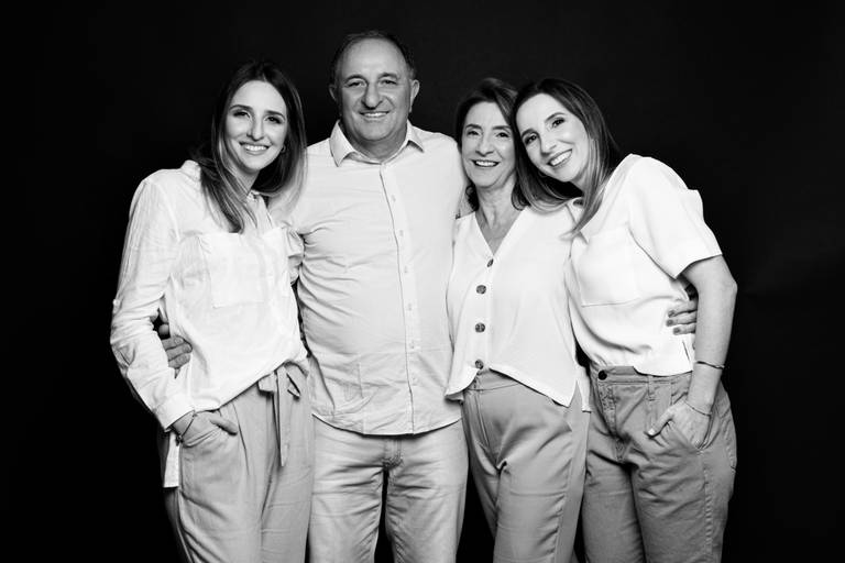 foto de familia preto e branco 