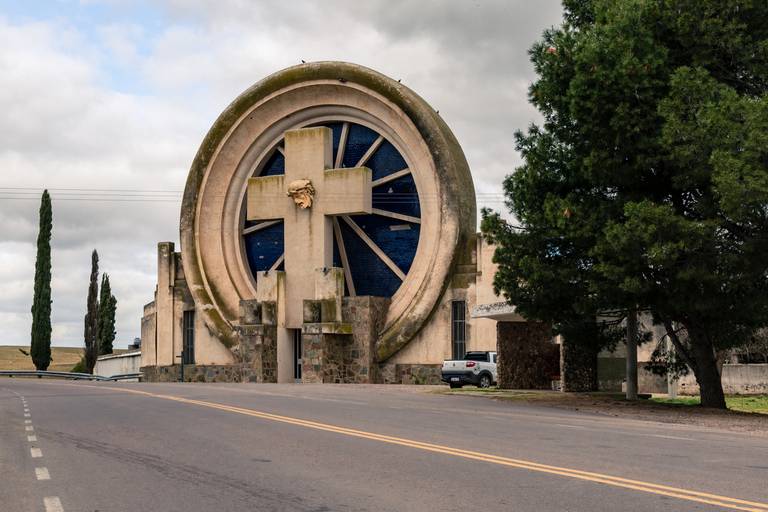 Portal Cementerio de Saldungaray