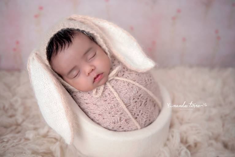 newborn-ensaio-fotografico-fotografia-foto-fotografa-bebê-recem-nascido-maternidade-estúdio-teresópolis-parto-nascimento-mãe-rio-de-janeiro-rj-sessão-família-nanda-tirre-perinatal-hctco-hospital-clínicas-doula-obstetra-arco-iris-idealiza-várzea-agriões