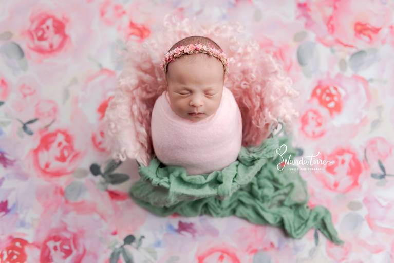 newborn-ensaio-fotografico-fotografia-foto-fotografa-book-bebê-baby-recem-nascido-maternidade-estúdio-barra-da-tijuca-parto-nascimento-mãe-rio-de-janeiro-rj-primeiros-dias-sessão-família-nanda-tirre-recreio-perinatal-laranjeiras-doula-obstetra-pediatra