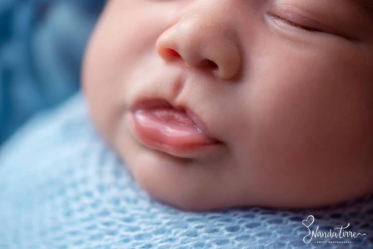 newborn-ensaio-fotografico-fotografia-foto-fotografa-book-bebê-baby-recem-nascido-maternidade-estúdio-jardim-botanico-barra-da-tijuca-maternity-parto-nascimento-mãe-filho-filha-rio-de-janeiro-rj-primeiros-dias-sessão-família-dias-nanda-tirre-photography