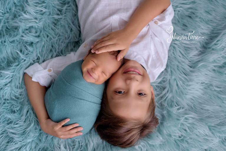 newborn-ensaio-fotografico-fotografia-foto-fotografa-book-bebê-baby-recem-nascido-maternidade-estúdio-jardim-botanico-barra-da-tijuca-maternity-parto-nascimento-mãe-filho-filha-rio-de-janeiro-rj-primeiros-dias-sessão-família-dias-nanda-tirre-photography