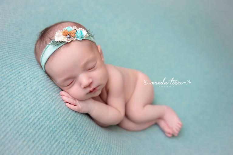 newborn-ensaio-fotografico-fotografia-foto-fotografa-book-bebê-baby-recem-nascido-maternidade-estúdio-teresópolis-varzea-agrioes-parto-nascimento-mãe-rio-de-janeiro-rj-sessão-família-nanda-tirre-perinatal-hctco-hospital-clínicas-doula-obstetra-pediatra