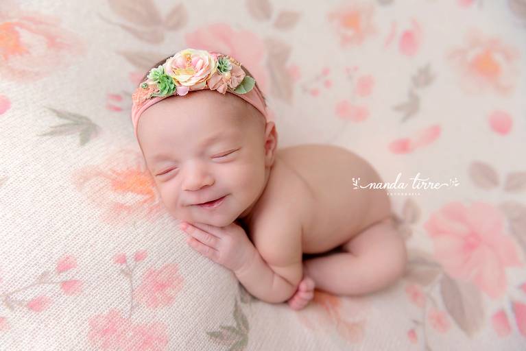 newborn-ensaio-fotografico-fotografia-foto-fotografa-book-bebê-baby-recem-nascido-maternidade-estúdio-teresópolis-varzea-agrioes-parto-nascimento-mãe-rio-de-janeiro-rj-sessão-família-nanda-tirre-perinatal-hctco-hospital-clínicas-doula-obstetra-pediatra