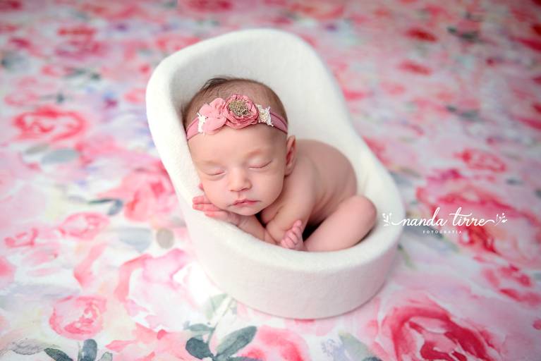 newborn-ensaio-fotografico-fotografia-foto-fotografa-book-bebê-baby-recem-nascido-maternidade-estúdio-teresópolis-varzea-agrioes-parto-nascimento-mãe-rio-de-janeiro-rj-sessão-família-nanda-tirre-perinatal-hctco-hospital-clínicas-doula-obstetra-pediatra