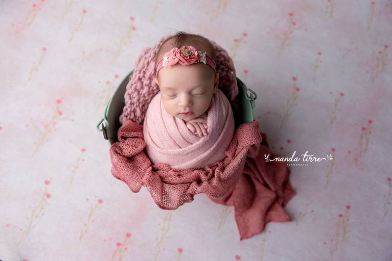 newborn-ensaio-fotografico-fotografia-foto-fotografa-book-bebê-baby-recem-nascido-maternidade-estúdio-barra-da-tijuca-parto-nascimento-mãe-rio-de-janeiro-rj-primeiros-dias-sessão-família-nanda-tirre-recreio-perinatal-laranjeiras-doula-obstetra-pediatra