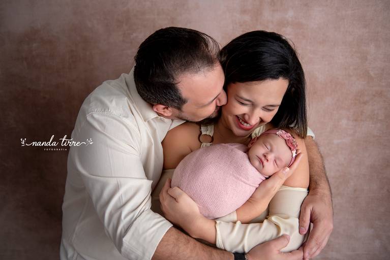 newborn-ensaio-fotografico-fotografia-foto-fotografa-book-bebê-baby-recem-nascido-maternidade-estúdio-teresópolis-varzea-agrioes-parto-nascimento-mãe-rio-de-janeiro-rj-sessão-família-nanda-tirre-perinatal-hctco-hospital-clínicas-doula-obstetra-pediatra