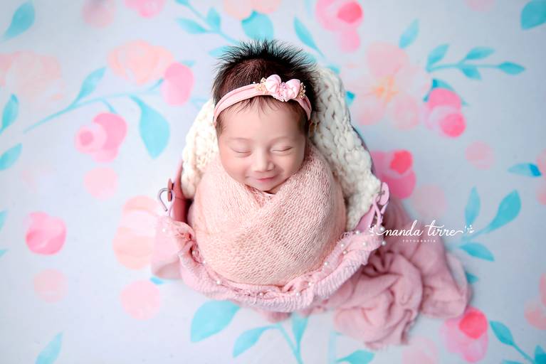 newborn-ensaio-fotografico-fotografia-foto-fotografa-book-bebê-baby-recem-nascido-maternidade-estúdio-teresópolis-varzea-agrioes-parto-nascimento-mãe-rio-de-janeiro-rj-sessão-família-nanda-tirre-perinatal-hctco-hospital-clínicas-doula-obstetra-pediatra