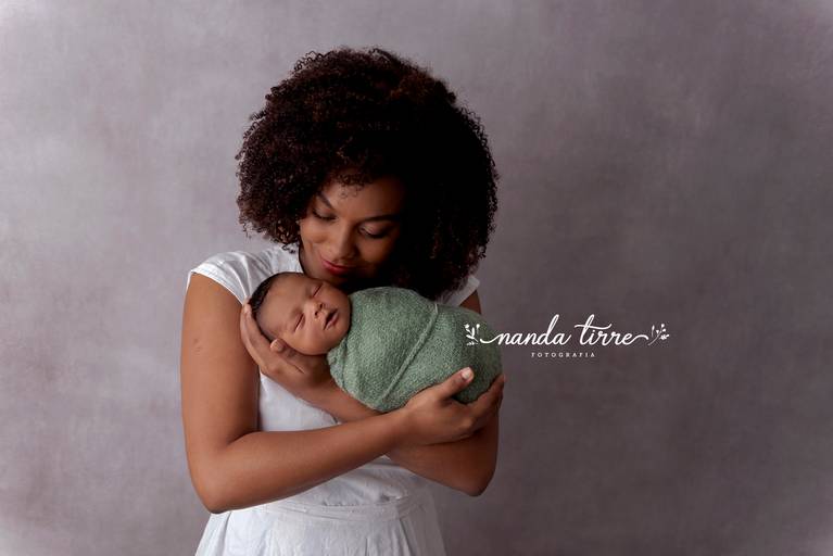 newborn-ensaio-fotografico-fotografia-foto-fotografa-book-bebê-baby-recem-nascido-maternidade-estúdio-barra-da-tijuca-parto-nascimento-mãe-rio-de-janeiro-rj-primeiros-dias-sessão-família-nanda-tirre-recreio-perinatal-laranjeiras-doula-obstetra-pediatra