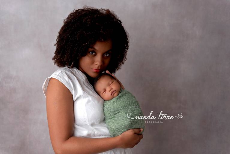 newborn-ensaio-fotografico-fotografia-foto-fotografa-book-bebê-baby-recem-nascido-maternidade-estúdio-barra-da-tijuca-parto-nascimento-mãe-rio-de-janeiro-rj-primeiros-dias-sessão-família-nanda-tirre-recreio-perinatal-laranjeiras-doula-obstetra-pediatra