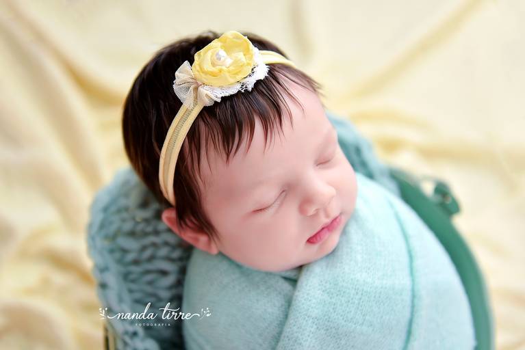 newborn-ensaio-fotografico-fotografia-foto-fotografa-book-bebê-baby-recem-nascido-maternidade-estúdio-teresópolis-varzea-agrioes-parto-nascimento-mãe-rio-de-janeiro-rj-sessão-família-nanda-tirre-perinatal-hctco-hospital-clínicas-doula-obstetra-pediatra