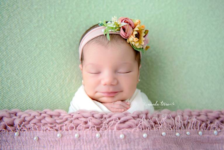 newborn-ensaio-fotografico-fotografia-foto-fotografa-book-bebê-baby-recem-nascido-maternidade-estúdio-teresópolis-varzea-agrioes-parto-nascimento-mãe-rio-de-janeiro-rj-sessão-família-nanda-tirre-perinatal-hctco-hospital-clínicas-doula-obstetra-pediatra