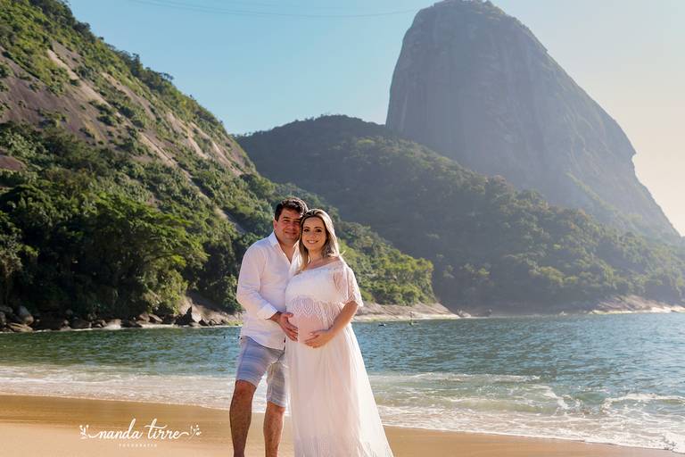 gestante-gravida-estudio-fotografia-fotografico-rio-de-janeiro-rj-nanda-tirre-fotografo-ensaio-foto-book-barra-da-tijuca-gravidez-gestação-pregnant-maternidade-maternity-bebê-baby-nascimento-filho-filha-mãe-externo-parque-praia-recreio-peninsula-zona-sul