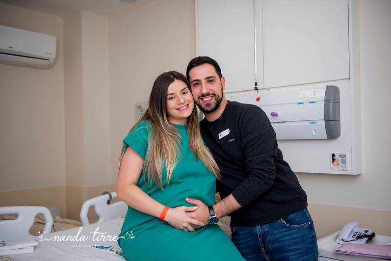 parto-nascimento-newborn-fotografia-foto-fotografa-fotografo-bebê-berçario-recem-nascido-maternidade-mãe-família-nanda-tirre-cesarea-natural-humanizado-obstetra-pediatra-perinatal-hctco-idealiza-doula-nascer-teresopolis-rj-filme-trabalho de parto-vaginal