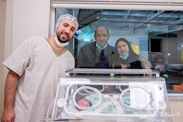 parto-nascimento-newborn-fotografia-foto-fotografa-bebê-berçario-recem-nascido-maternidade-mãe-família-nanda-tirre-cesarea-natural-humanizado-obstetra-pediatra-perinatal-hctco-idealiza-hospital-clinicas-doula-nascer-nasceu-teresopolis-rj-rio de janeiro