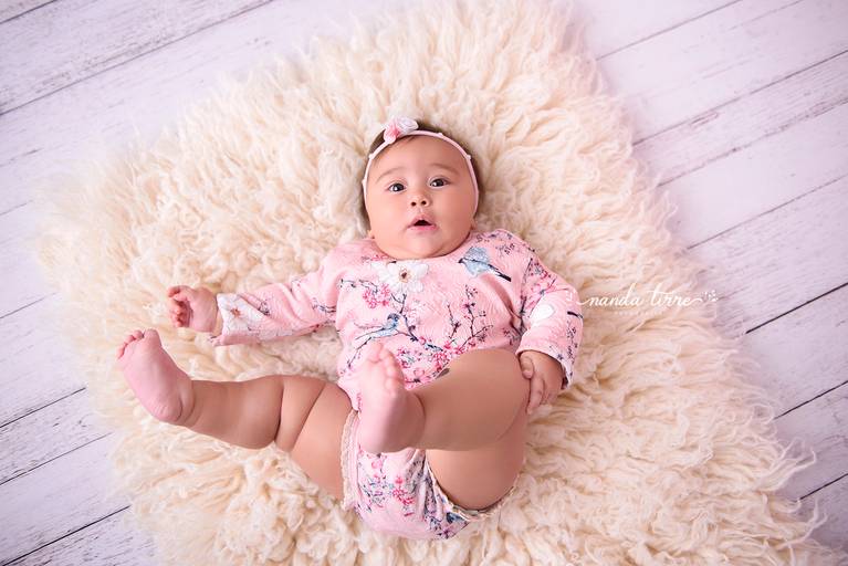 fotografia-foto-fotografa-book-bebê-baby-acompanhamento-perinatal-teresopolis-hctco-mãe-pai-mês-meses-três-seis-nove-doze-smash-cake-família-nanda-tirre-estúdio-fotografico-primeiro-ano-1-um-cenário-menina-rj-menino-ensaio-sessão-trimestral-mensal-rio