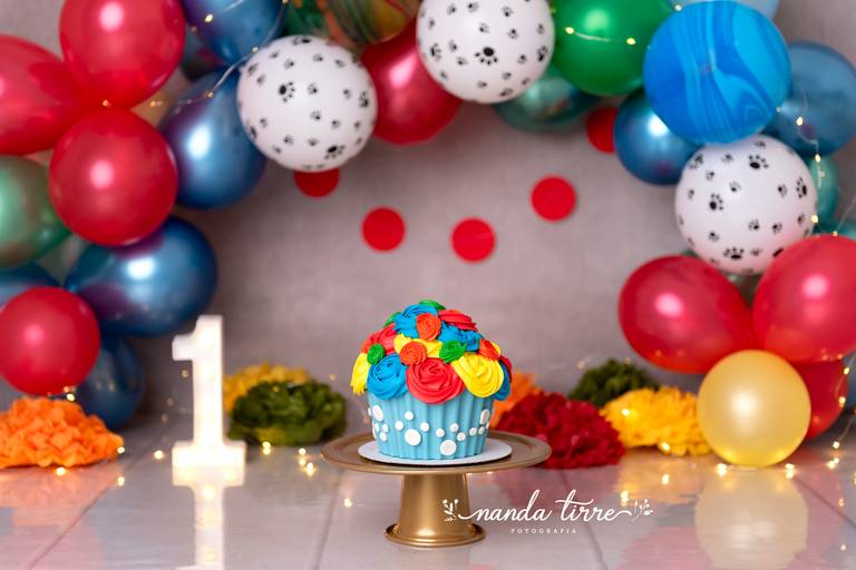 smash-the-cake-aniversario-bolo-bebê-criança-rio-de-janeiro-rj-nanda-tirre-fotografo-ensaio-foto-book-barra-da-tijuca-bebê-baby-filho-filha-estudio-fotografico-festa-1-aninho-ano-fotografia-fotografa-parabens-bolo-bagunça-acompanhamento-recreio-cenário