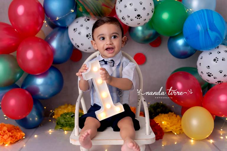 smash-the-cake-aniversario-bolo-bebê-criança-rio-de-janeiro-rj-nanda-tirre-fotografo-ensaio-foto-book-barra-da-tijuca-bebê-baby-filho-filha-estudio-fotografico-festa-1-aninho-ano-fotografia-fotografa-parabens-bolo-bagunça-acompanhamento-recreio-cenário