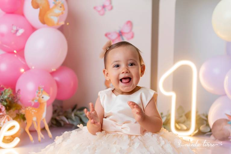 smash-the-cake-aniversario-bolo-bebes-crianças-teresopolis-rio-de-janeiro-rj-nanda-tirre-fotografo-ensaio-foto-book-acompanhamento-bebê-baby-filho-filha-estudio-fotografico-festa-1-aninho-ano-fotografia-fotografa-parabens-bolo-primeiro-pre-festa