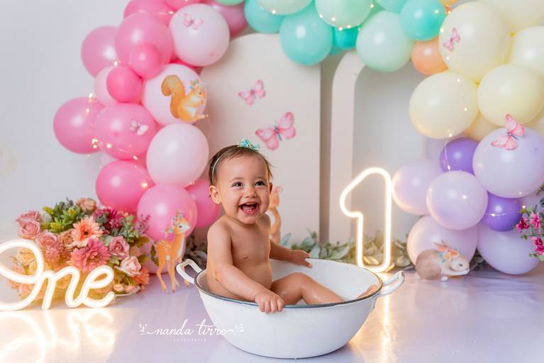smash-the-cake-aniversario-bolo-bebes-crianças-teresopolis-rio-de-janeiro-rj-nanda-tirre-fotografo-ensaio-foto-book-acompanhamento-bebê-baby-filho-filha-estudio-fotografico-festa-1-aninho-ano-fotografia-fotografa-parabens-bolo-primeiro-pre-festa