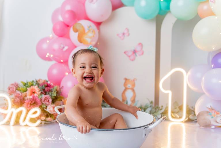 smash-the-cake-aniversario-bolo-bebes-crianças-teresopolis-rio-de-janeiro-rj-nanda-tirre-fotografo-ensaio-foto-book-acompanhamento-bebê-baby-filho-filha-estudio-fotografico-festa-1-aninho-ano-fotografia-fotografa-parabens-bolo-primeiro-pre-festa
