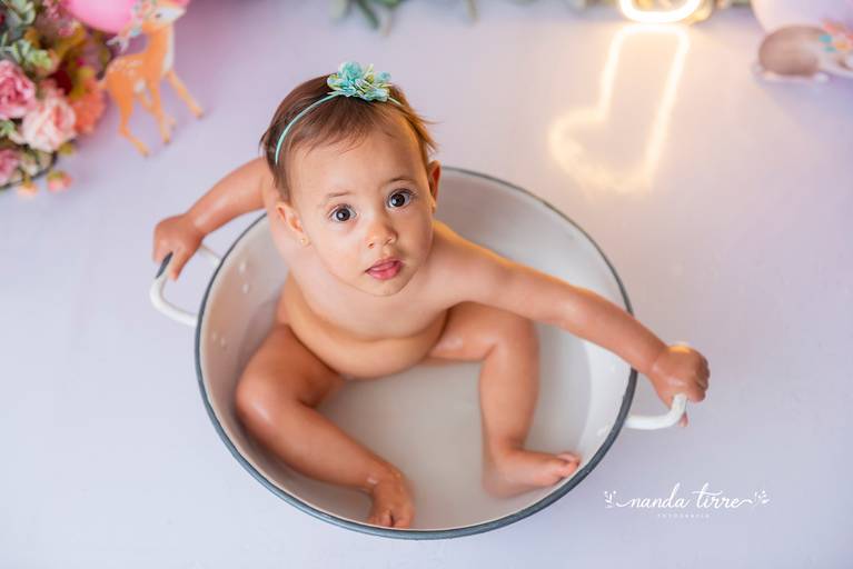 smash-the-cake-aniversario-bolo-bebes-crianças-teresopolis-rio-de-janeiro-rj-nanda-tirre-fotografo-ensaio-foto-book-acompanhamento-bebê-baby-filho-filha-estudio-fotografico-festa-1-aninho-ano-fotografia-fotografa-parabens-bolo-primeiro-pre-festa